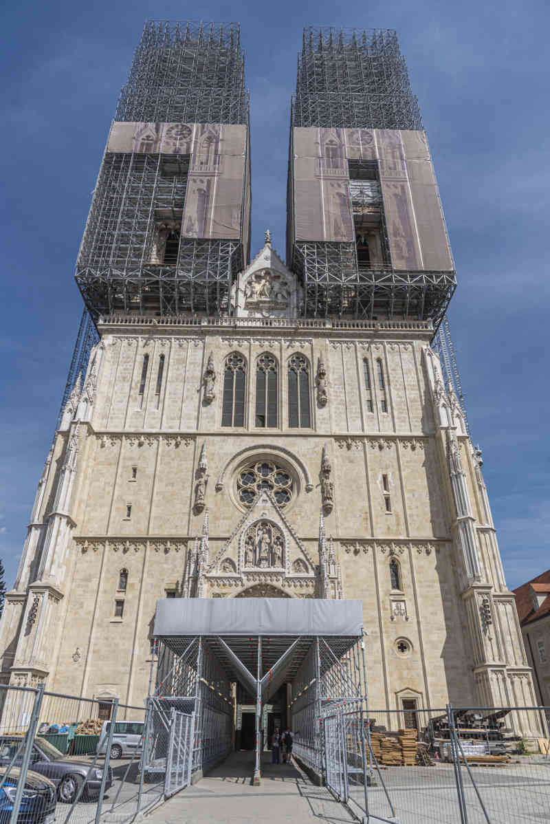 Croacia - Zagreb 06 - catedral de Zagreb.jpg